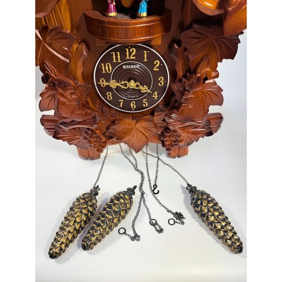 Wall Mounted Cuckoo Clock Kaiser Quartz Squirrel Maple Leaf German Design Musica - Picture 9 of 16